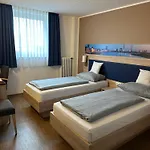 Am Vogelsanger Weg Dusseldorf