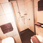 Hotel Am Vogelsanger Weg 3*