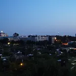 Hotel Am Vogelsanger Weg 3*